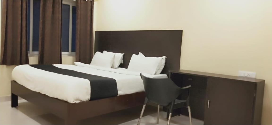 ויסאקפאטנם Arvind Stay Hotel, Rk Beach Vizag מראה חיצוני תמונה