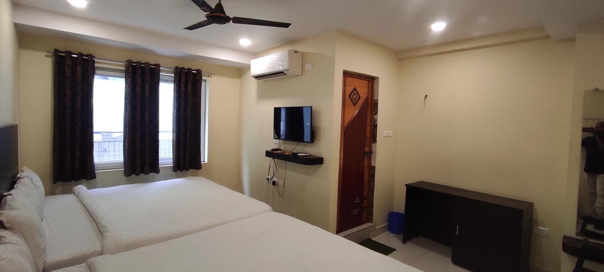 ויסאקפאטנם Arvind Stay Hotel, Rk Beach Vizag מראה חיצוני תמונה