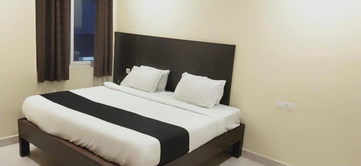 ויסאקפאטנם Arvind Stay Hotel, Rk Beach Vizag מראה חיצוני תמונה